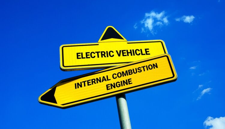 السيارات الهايبرد والبنزين في السعودية